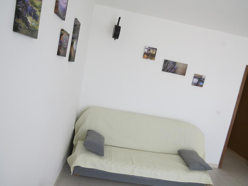 Apartments Lovric - 30 Meters To The Beach Trogir Exterior photo